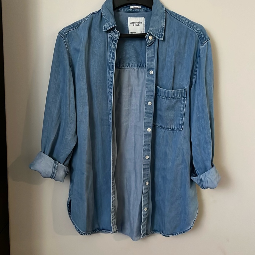 Abercrombie & Fitch Oversized Chambray Shirt